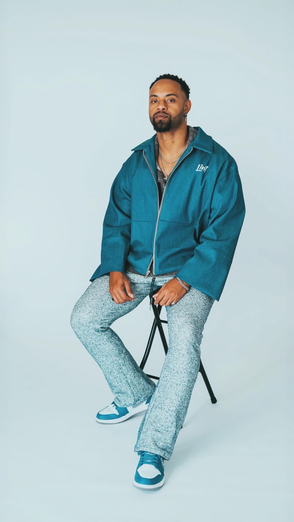 2327BC6F 619B 4EC3 A332 430B81A626A8